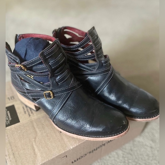 Freebird by Steven Black Croc Combo Stair Booty - Picture 3 of 6